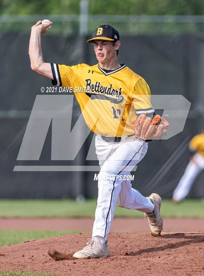 Thumbnail 3 in Prairie @ Bettendorf photogallery.