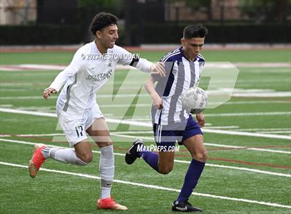 Thumbnail 3 in Cathedral vs. De La Salle (Adidas SoCal College Showcase) photogallery.