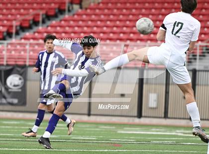 Thumbnail 3 in Cathedral vs. De La Salle (Adidas SoCal College Showcase) photogallery.