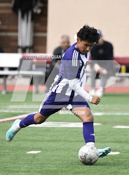 Thumbnail 3 in Cathedral vs. De La Salle (Adidas SoCal College Showcase) photogallery.