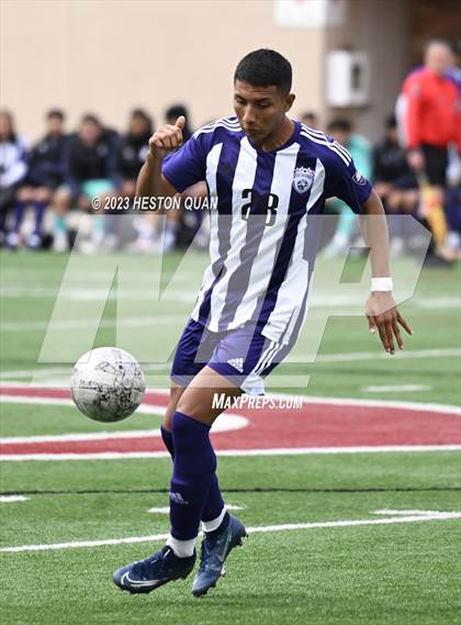 Thumbnail 2 in Cathedral vs. De La Salle (Adidas SoCal College Showcase) photogallery.
