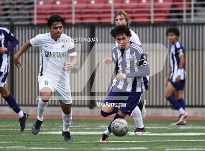 Thumbnail 1 in Cathedral vs. De La Salle (Adidas SoCal College Showcase) photogallery.