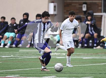 Thumbnail 1 in Cathedral vs. De La Salle (Adidas SoCal College Showcase) photogallery.
