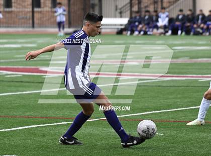 Thumbnail 3 in Cathedral vs. De La Salle (Adidas SoCal College Showcase) photogallery.