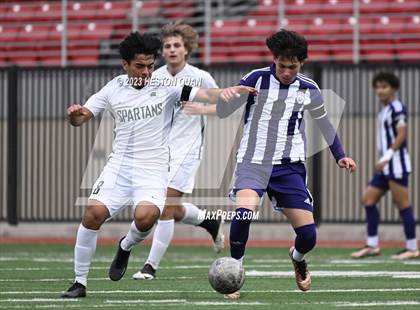 Thumbnail 2 in Cathedral vs. De La Salle (Adidas SoCal College Showcase) photogallery.