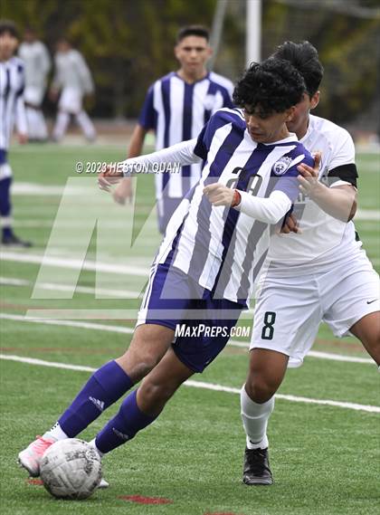Thumbnail 1 in Cathedral vs. De La Salle (Adidas SoCal College Showcase) photogallery.