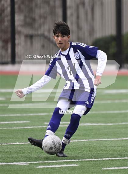 Thumbnail 3 in Cathedral vs. De La Salle (Adidas SoCal College Showcase) photogallery.