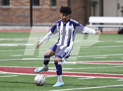 Thumbnail 2 in Cathedral vs. De La Salle (Adidas SoCal College Showcase) photogallery.
