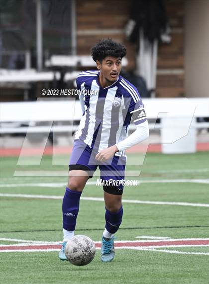 Thumbnail 2 in Cathedral vs. De La Salle (Adidas SoCal College Showcase) photogallery.
