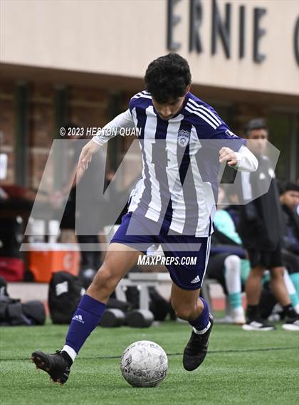 Thumbnail 1 in Cathedral vs. De La Salle (Adidas SoCal College Showcase) photogallery.