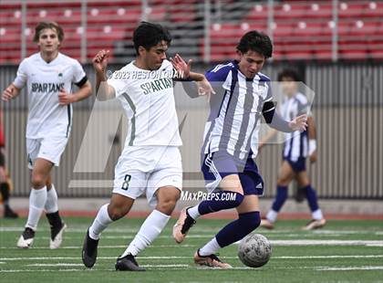 Thumbnail 2 in Cathedral vs. De La Salle (Adidas SoCal College Showcase) photogallery.