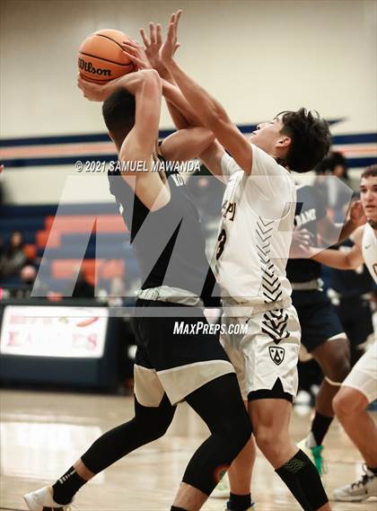 Thumbnail 2 in Crespi vs  Notre Dame (SO) (6th Annual West Valley Varsity Basketball Tip-off Classic Final) photogallery.