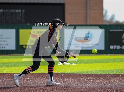 Thumbnail 3 in Melissa vs. Aledo (Forney Tournament) photogallery.