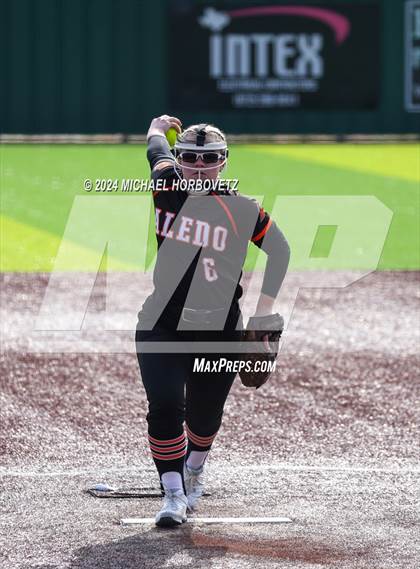 Thumbnail 1 in Melissa vs. Aledo (Forney Tournament) photogallery.