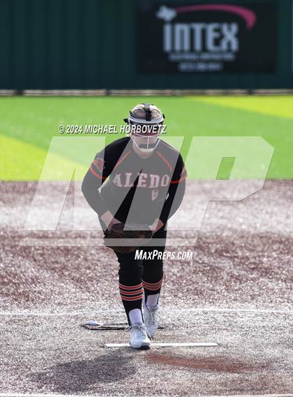 Thumbnail 3 in Melissa vs. Aledo (Forney Tournament) photogallery.