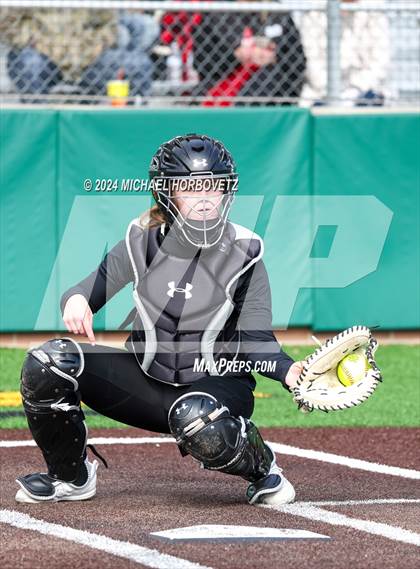 Thumbnail 2 in Melissa vs. Aledo (Forney Tournament) photogallery.