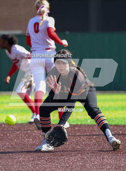 Thumbnail 2 in Melissa vs. Aledo (Forney Tournament) photogallery.