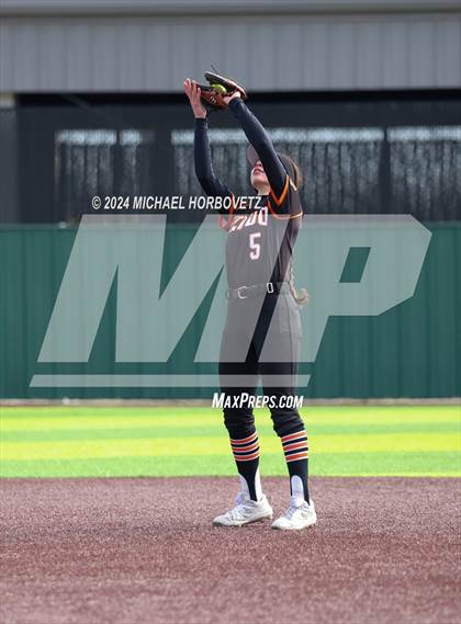 Thumbnail 1 in Melissa vs. Aledo (Forney Tournament) photogallery.