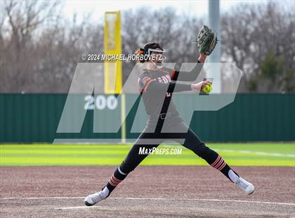 Thumbnail 2 in Melissa vs. Aledo (Forney Tournament) photogallery.