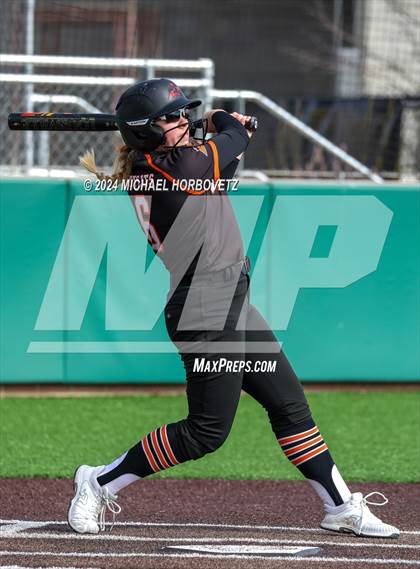 Thumbnail 3 in Melissa vs. Aledo (Forney Tournament) photogallery.