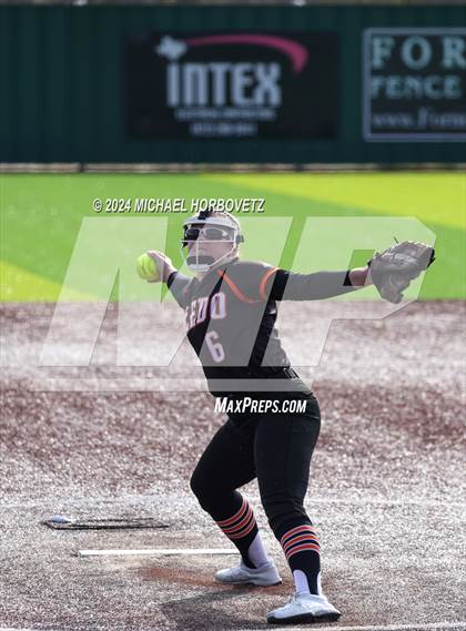 Thumbnail 1 in Melissa vs. Aledo (Forney Tournament) photogallery.