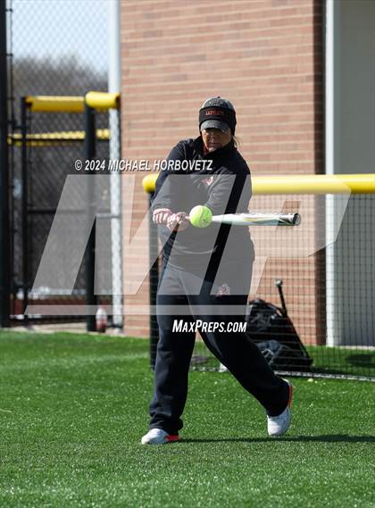 Thumbnail 1 in Melissa vs. Aledo (Forney Tournament) photogallery.