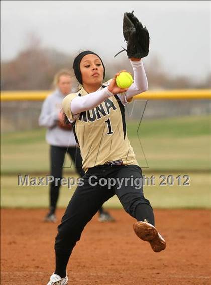 Thumbnail 3 in Kuna @ Meridian photogallery.