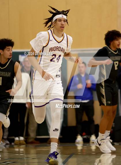 Thumbnail 3 in Salesian College Preparatory vs. Archbishop Riordan (De La Salle MLK Classic) photogallery.