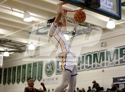 Thumbnail 3 in Salesian College Preparatory vs. Archbishop Riordan (De La Salle MLK Classic) photogallery.