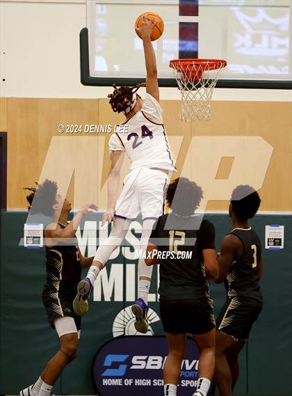Thumbnail 2 in Salesian College Preparatory vs. Archbishop Riordan (De La Salle MLK Classic) photogallery.