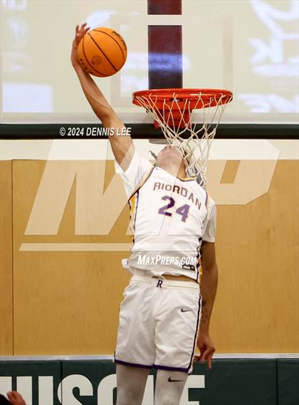 Thumbnail 3 in Salesian College Preparatory vs. Archbishop Riordan (De La Salle MLK Classic) photogallery.