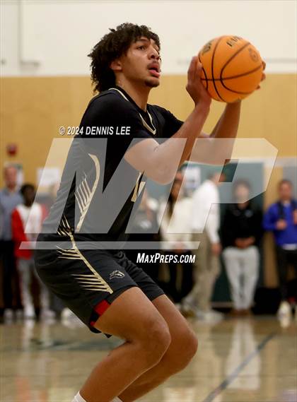 Thumbnail 3 in Salesian College Preparatory vs. Archbishop Riordan (De La Salle MLK Classic) photogallery.