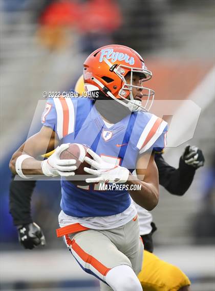 Thumbnail 1 in Crete-Monee @ East St. Louis (IHSA 6A Quarterfinal) photogallery.
