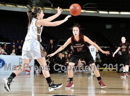 Thumbnail 2 in Alemany vs. Laguna Hills (CIF SS D3AA Final) photogallery.