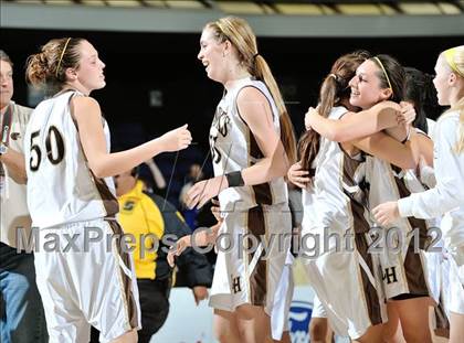 Thumbnail 2 in Alemany vs. Laguna Hills (CIF SS D3AA Final) photogallery.