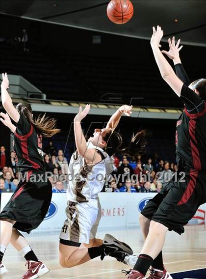Thumbnail 1 in Alemany vs. Laguna Hills (CIF SS D3AA Final) photogallery.