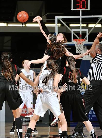 Thumbnail 2 in Alemany vs. Laguna Hills (CIF SS D3AA Final) photogallery.