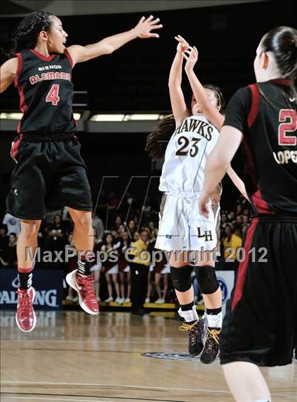 Thumbnail 1 in Alemany vs. Laguna Hills (CIF SS D3AA Final) photogallery.