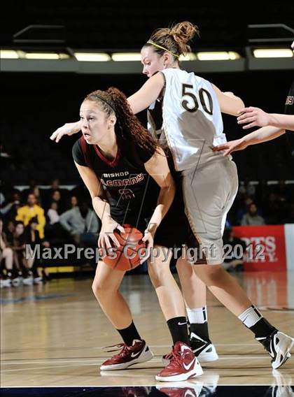 Thumbnail 2 in Alemany vs. Laguna Hills (CIF SS D3AA Final) photogallery.