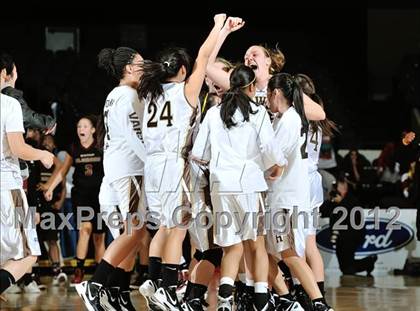 Thumbnail 3 in Alemany vs. Laguna Hills (CIF SS D3AA Final) photogallery.