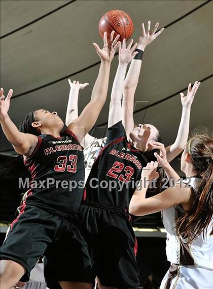 Thumbnail 2 in Alemany vs. Laguna Hills (CIF SS D3AA Final) photogallery.