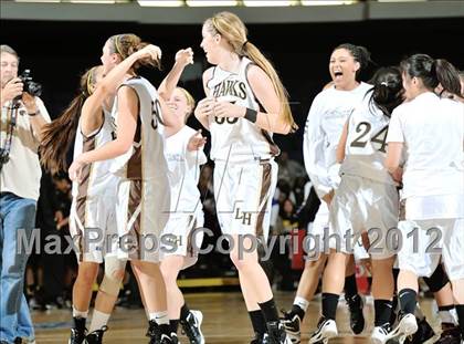 Thumbnail 3 in Alemany vs. Laguna Hills (CIF SS D3AA Final) photogallery.