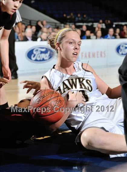 Thumbnail 2 in Alemany vs. Laguna Hills (CIF SS D3AA Final) photogallery.