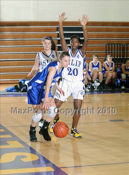 Thumbnail 1 in Hauppauge @ Islip photogallery.