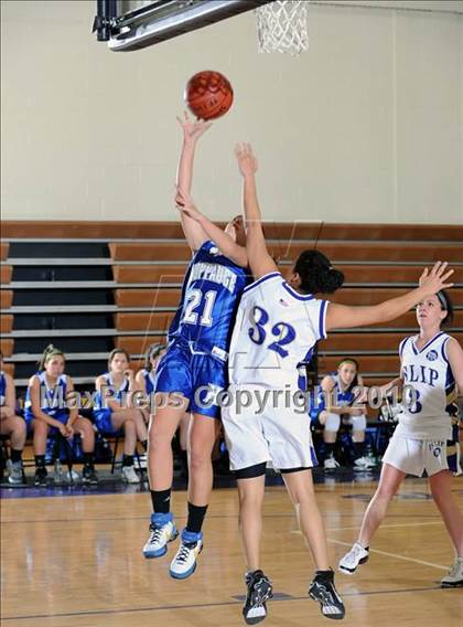 Thumbnail 1 in Hauppauge @ Islip photogallery.