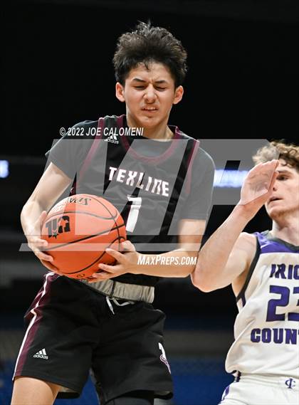 Thumbnail 2 in Irion County vs Texline (UIL 1A State Semifinal) photogallery.