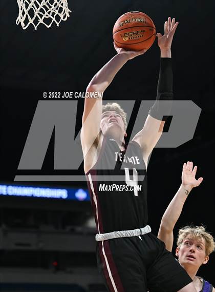 Thumbnail 1 in Irion County vs Texline (UIL 1A State Semifinal) photogallery.