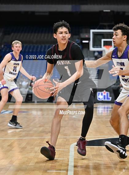 Thumbnail 2 in Irion County vs Texline (UIL 1A State Semifinal) photogallery.