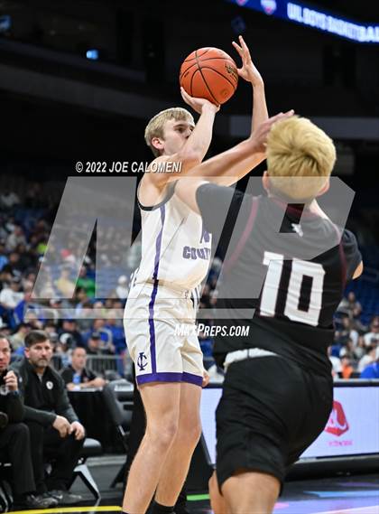 Thumbnail 2 in Irion County vs Texline (UIL 1A State Semifinal) photogallery.