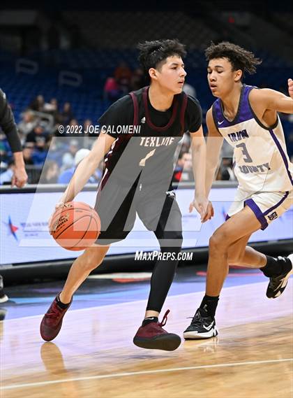 Thumbnail 1 in Irion County vs Texline (UIL 1A State Semifinal) photogallery.